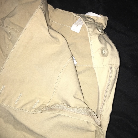 H&M mama maternity Pants size L (stretchy) - Picture 3 of 4